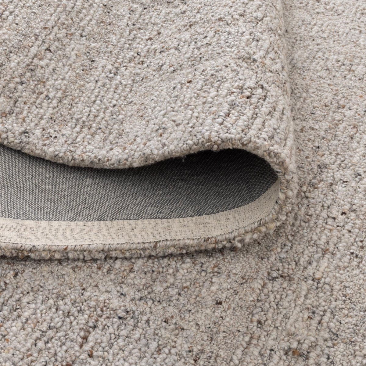 Arana Greige Modern Wool Rug