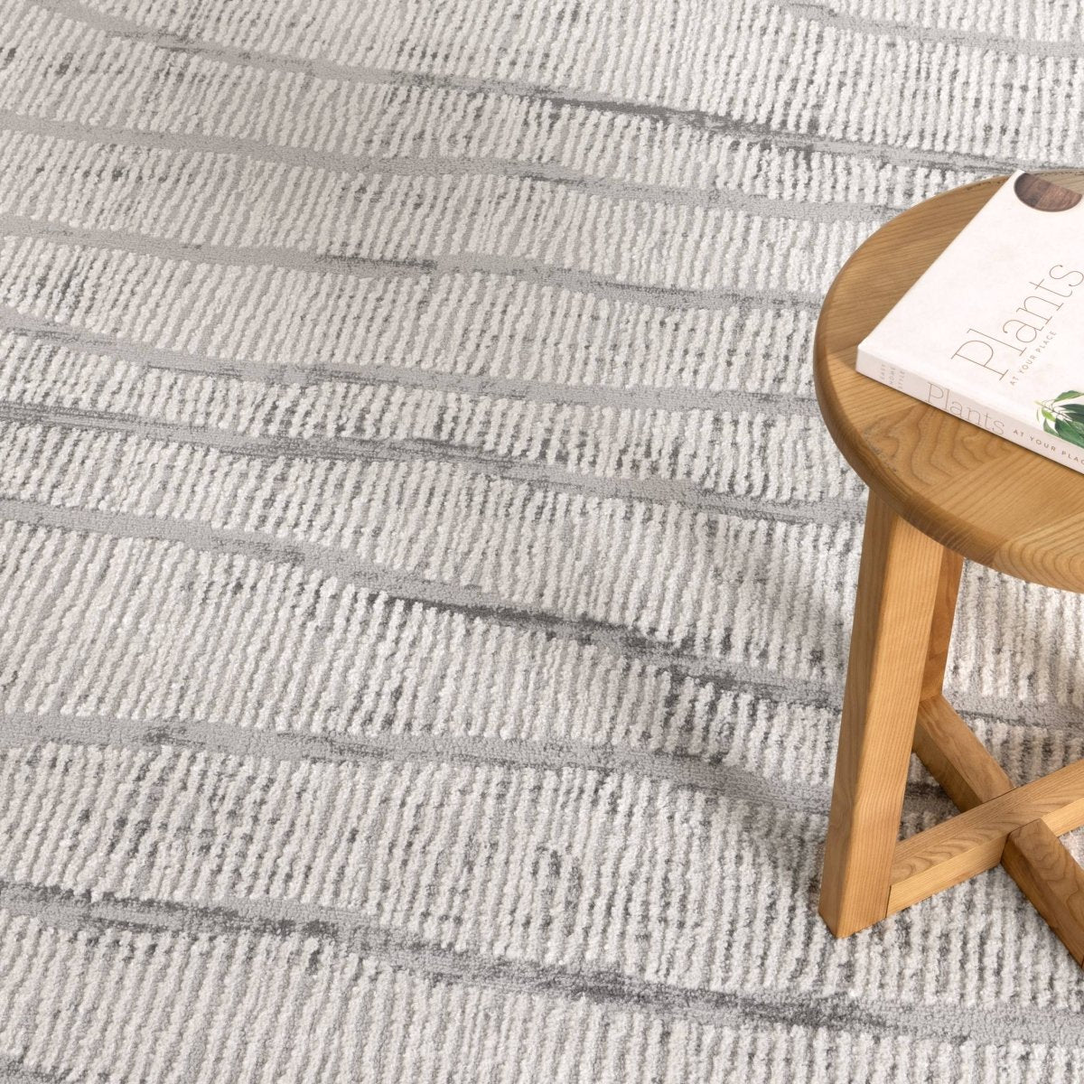 Belisse Abstract Silver Lines Rug