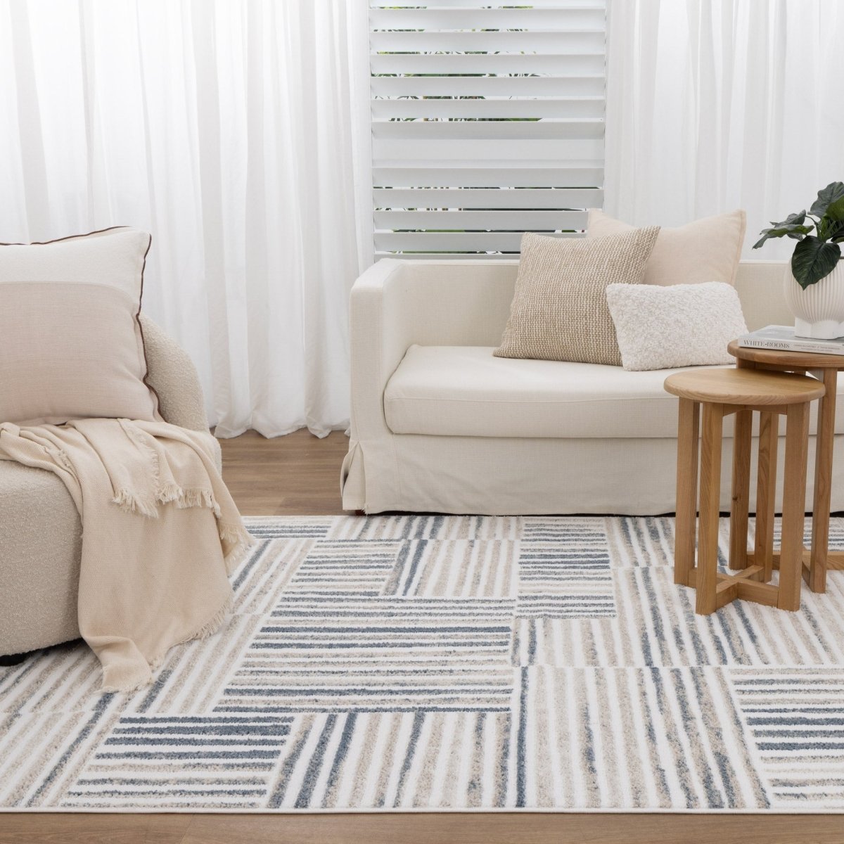 Eloura Geometric Lines Blue Rug