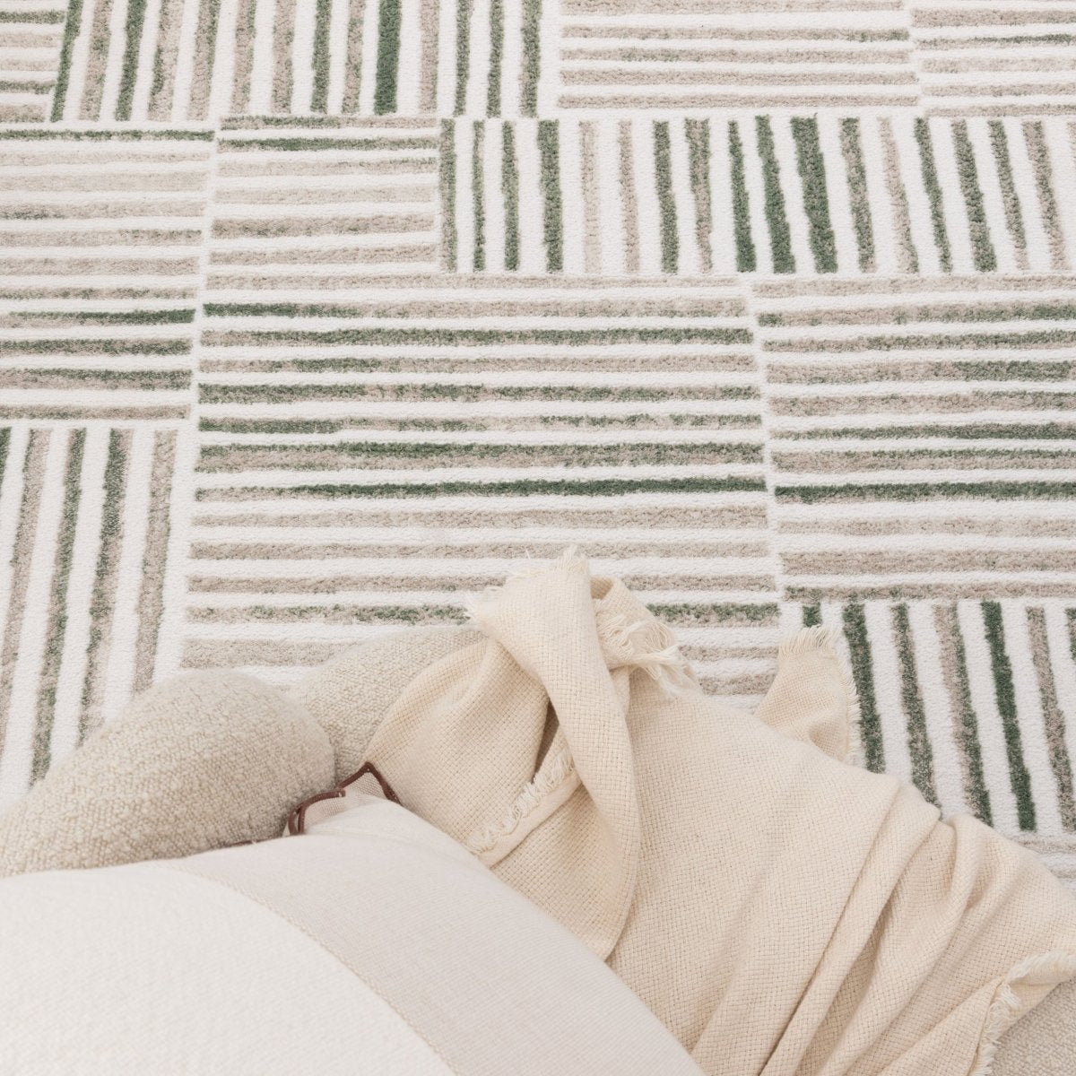 Eloura Geometric Lines Green Rug