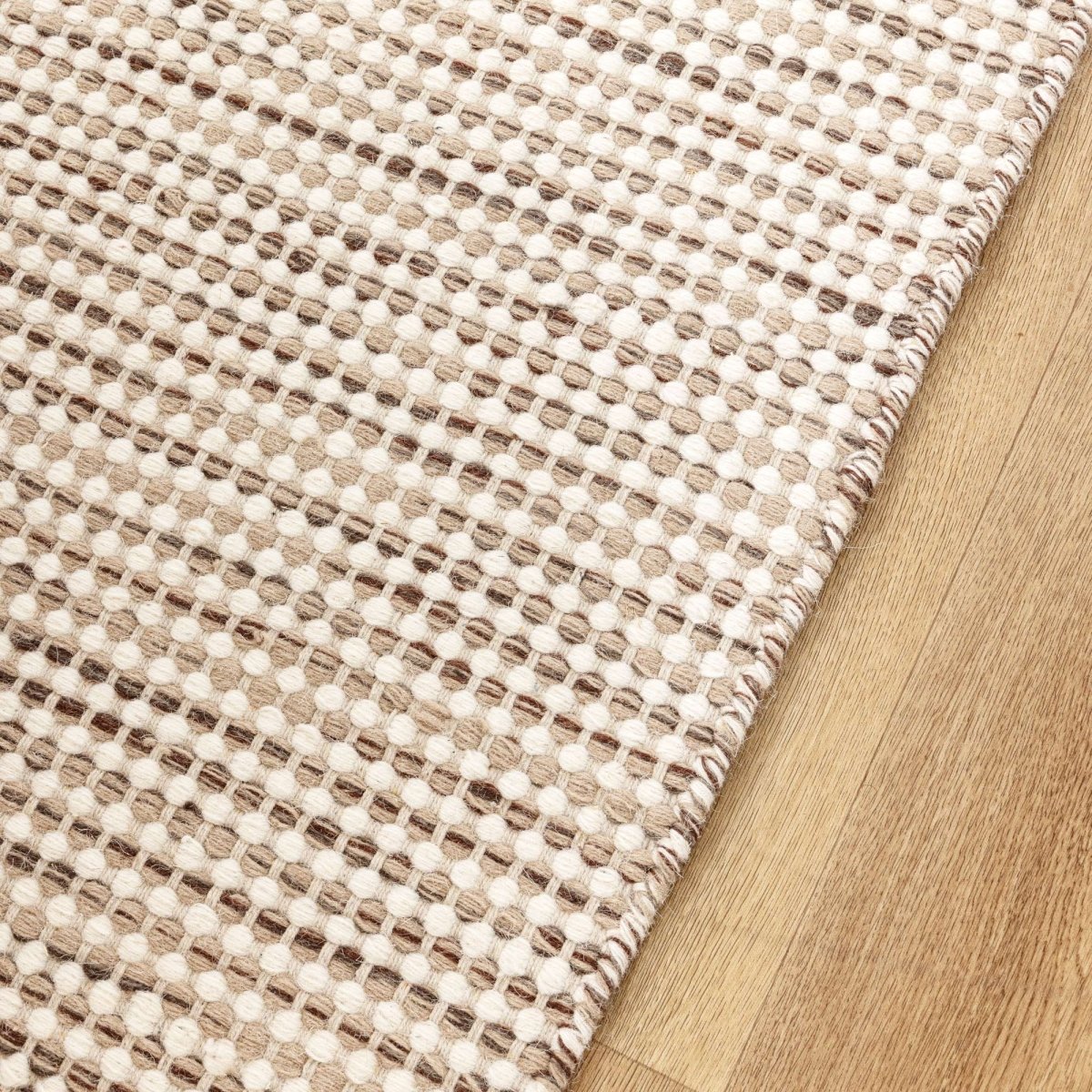 Majesty Beige Wool Rug
