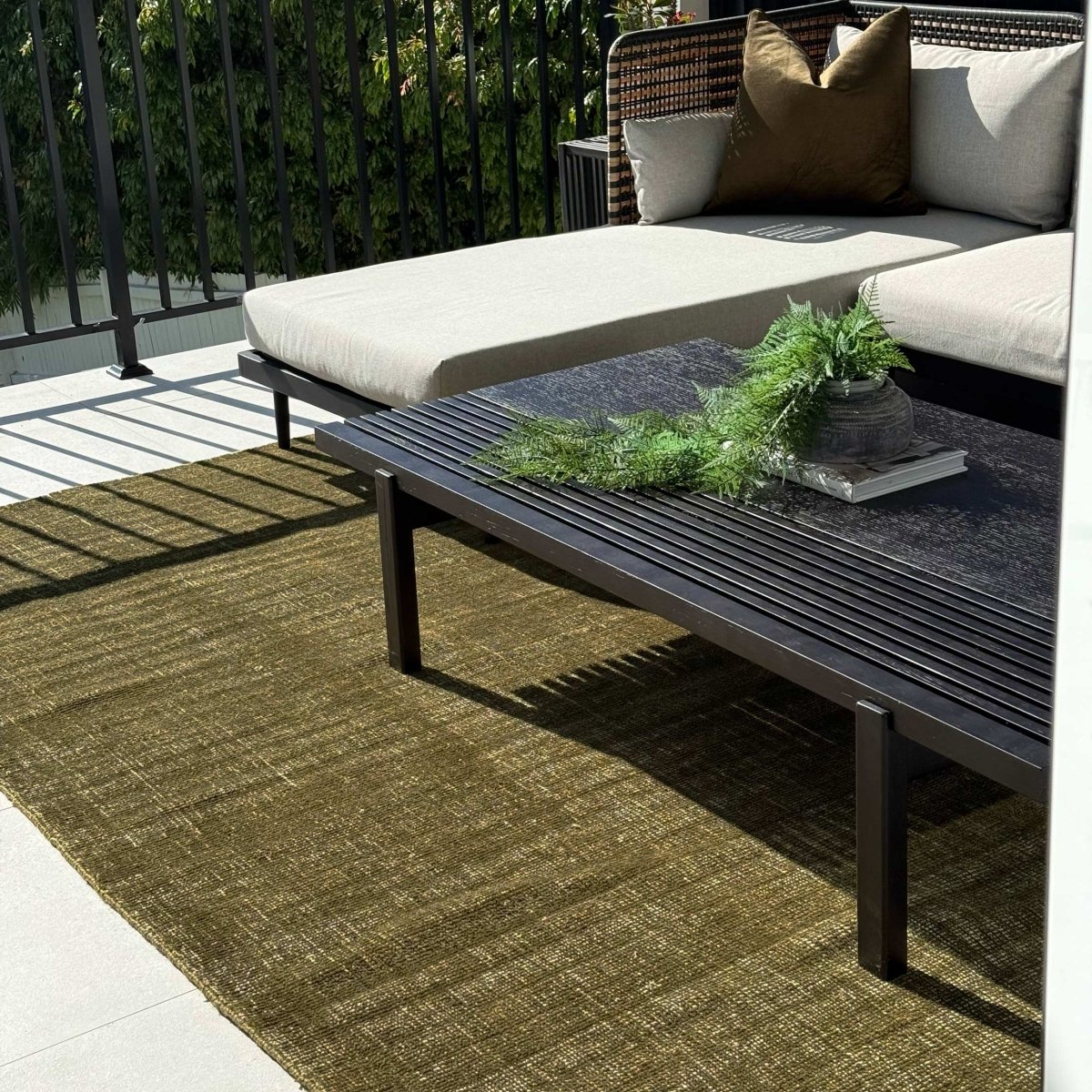 Novara Olive Green Indoor Outdoor Rug