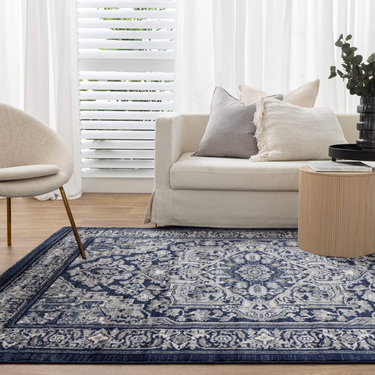 Vivid Tranistional Navy Rug