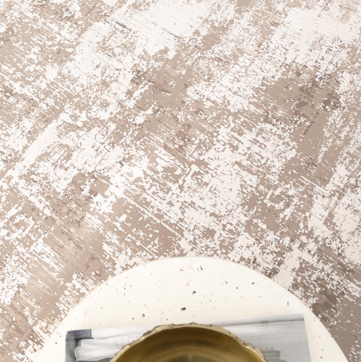 Walwa Distressed Beige and White Modern Rug