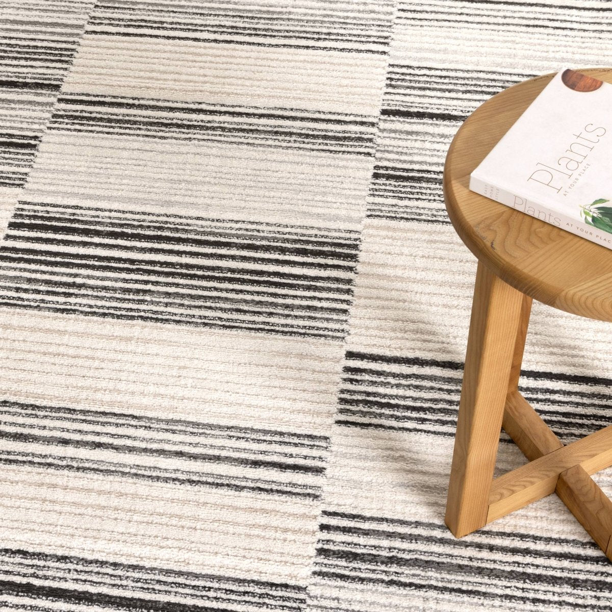 Belisse Lines Grey Rug