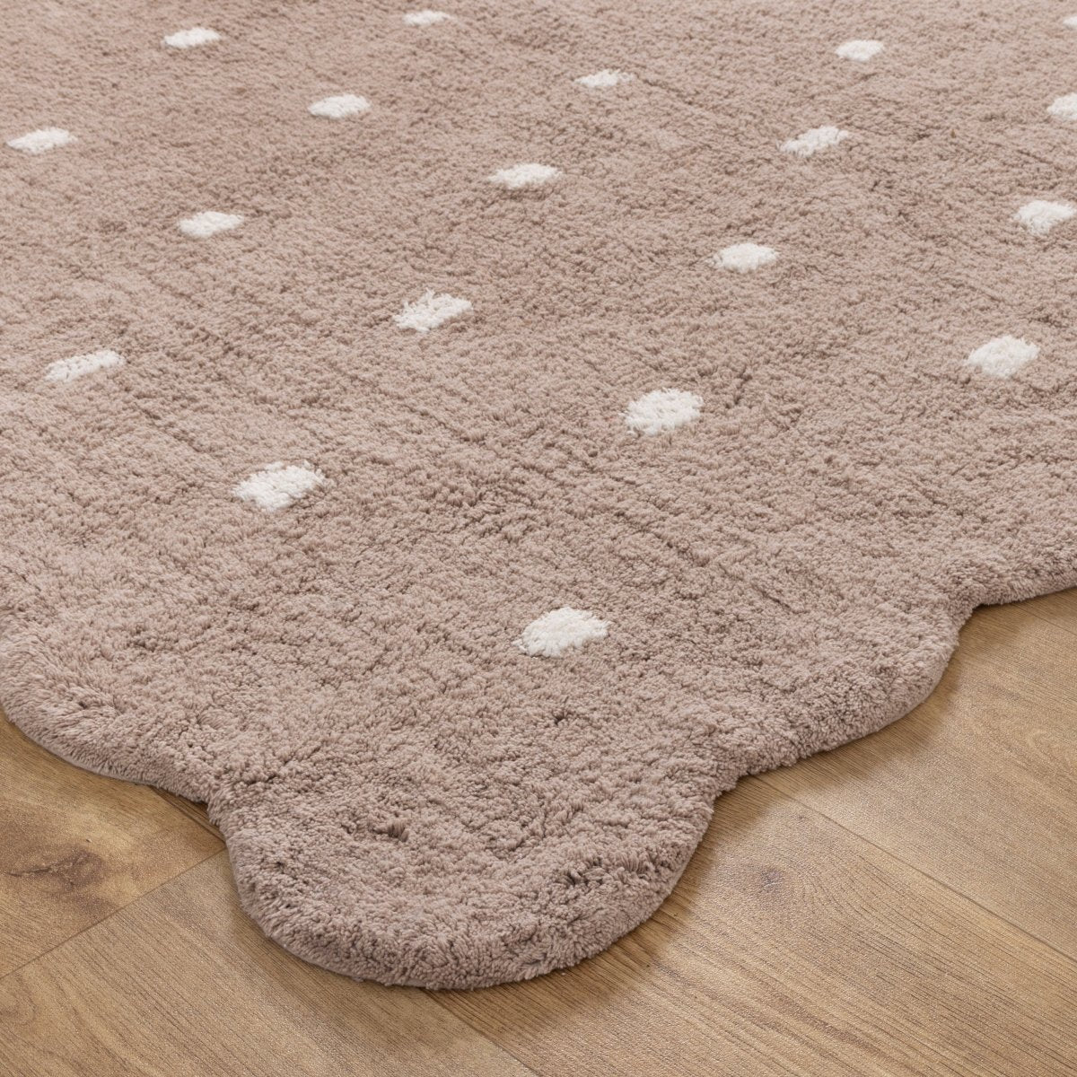 Elara Scalloped Mushroom Beige Kids Rug