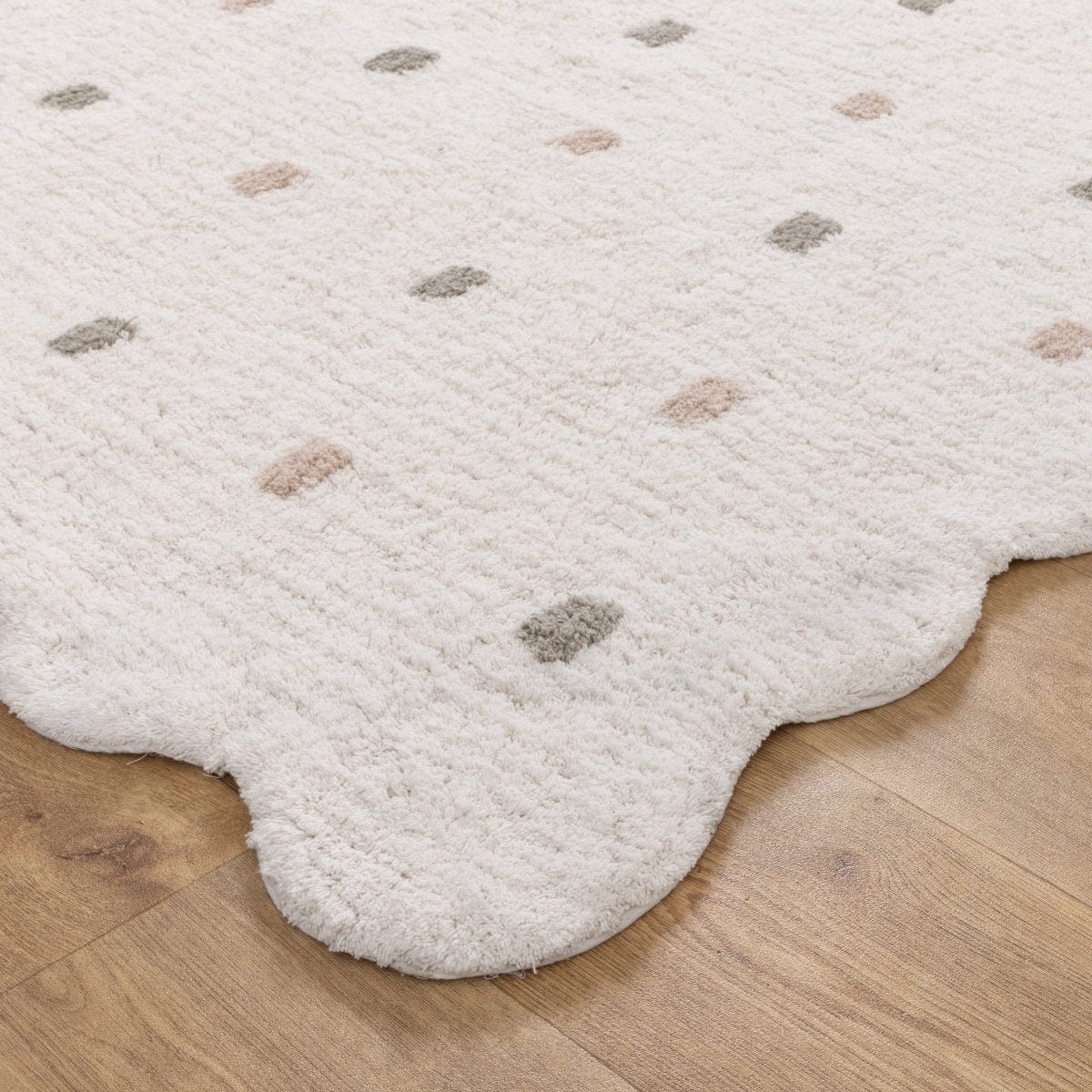 Elara Scalloped White Multi Kids Rug