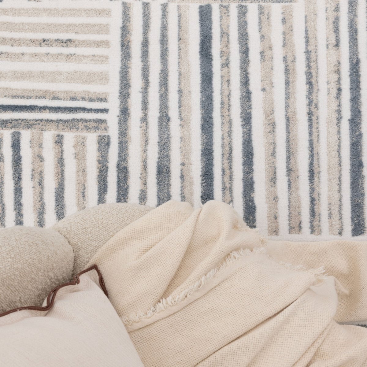 Eloura Geometric Lines Blue Rug