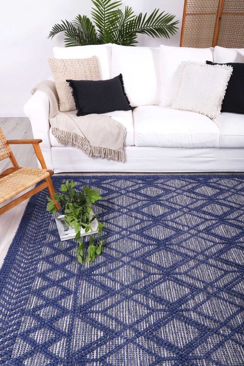 Lavish Tribal Blue Wool Rug - Ruggy