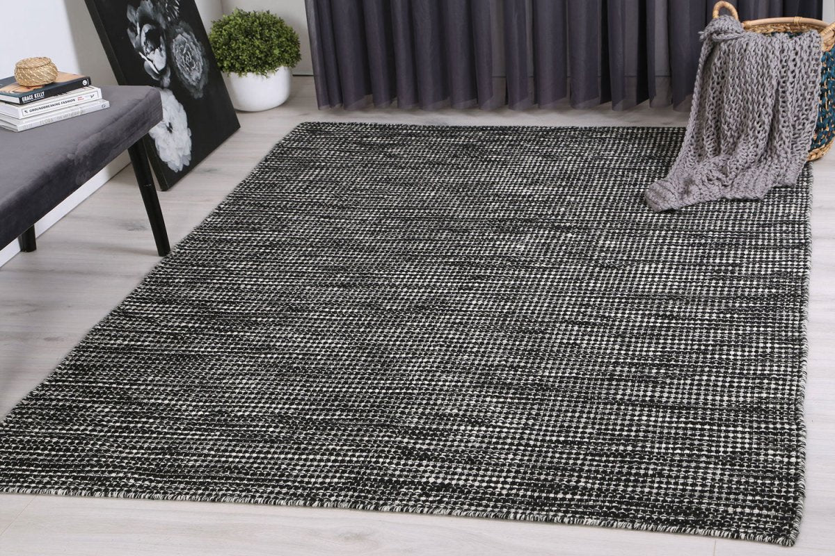 Majesty Black White Reversible Wool Rug - Ruggy