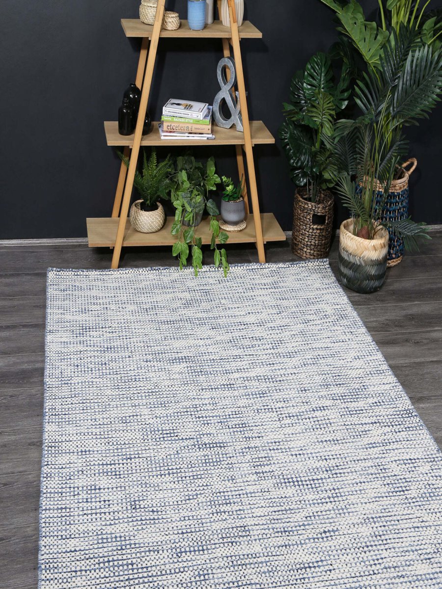 Majesty Blue Reversible Wool Rug - Ruggy