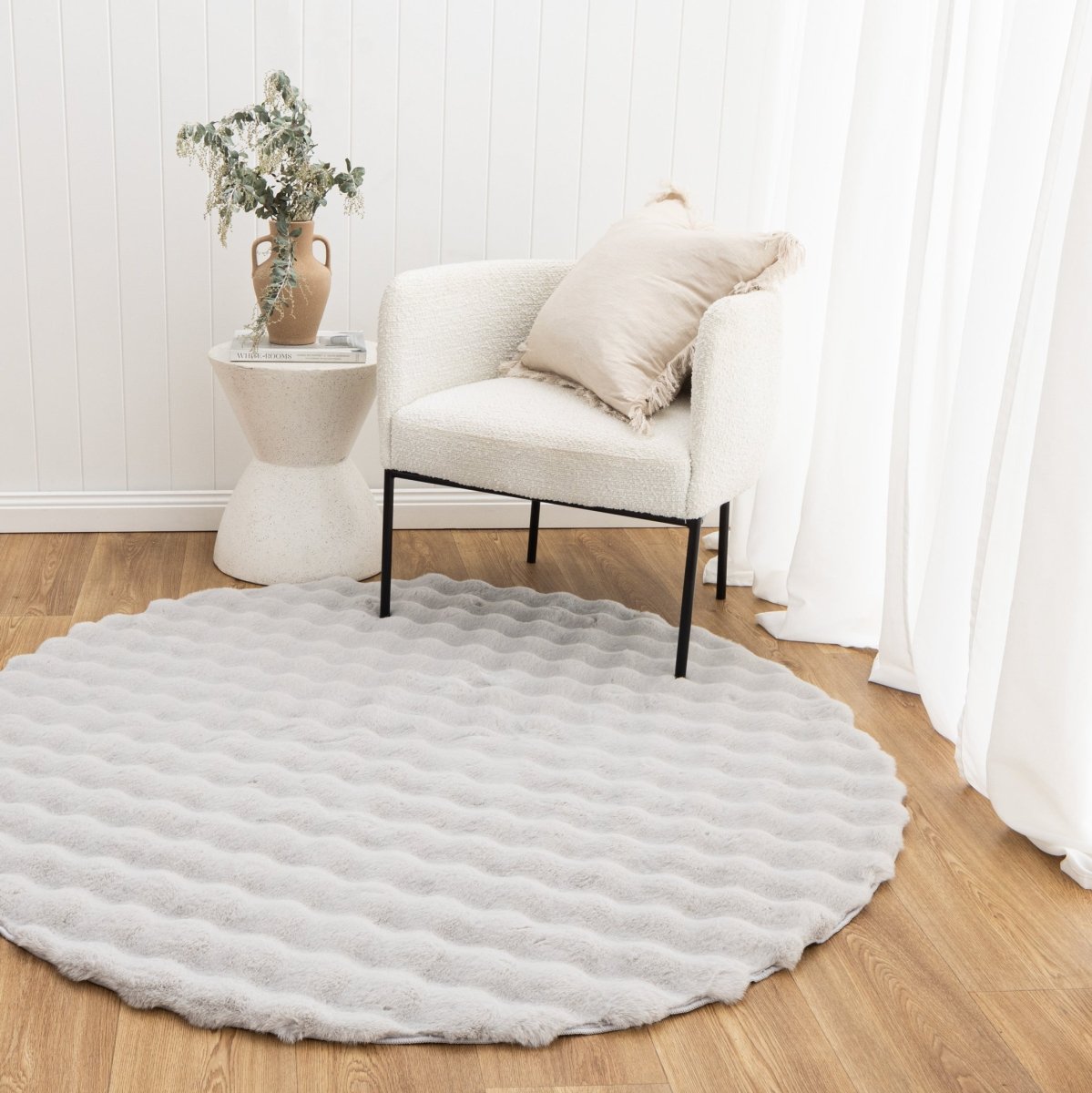 Nara Silver Washable Round Rug