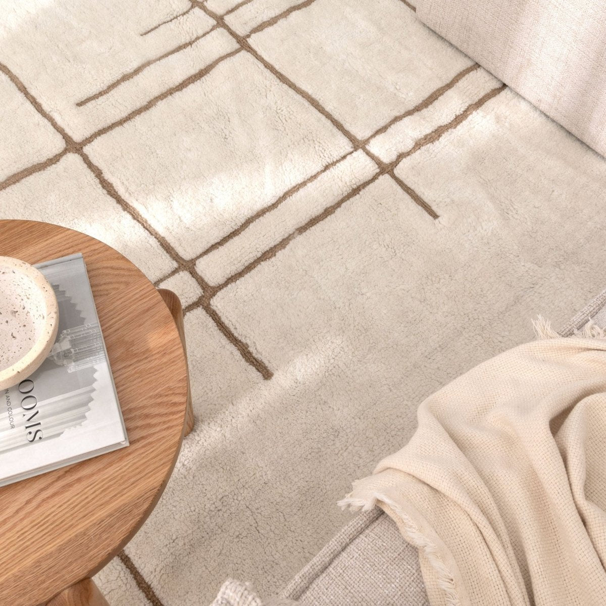 Noola Abstract Beige Lines Washable Wool Rug